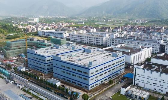 उच्च भूकंप प्रतिरोध और तेजी से निर्माण आपके भंडारण आवश्यकताओं के लिए टिकाऊ स्टील संरचना गोदाम के साथ